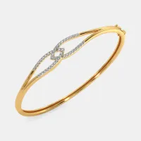 The Estrella Oval Bangle